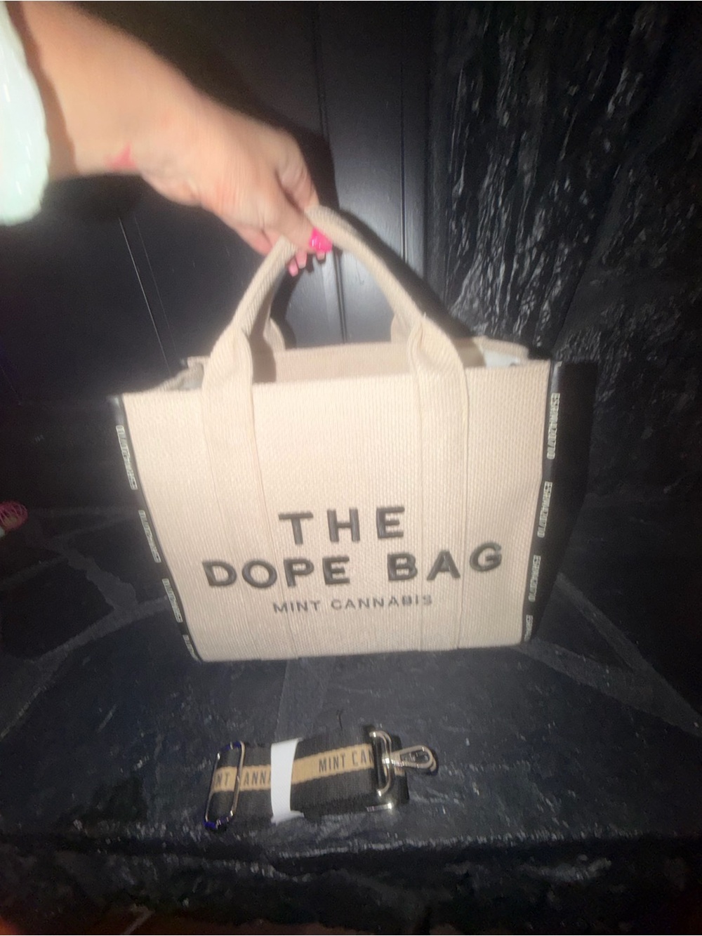 Mint Cannabis “The DOPE Bag” Canvas Tote - Cream - new without tags - Picture 6 of 8